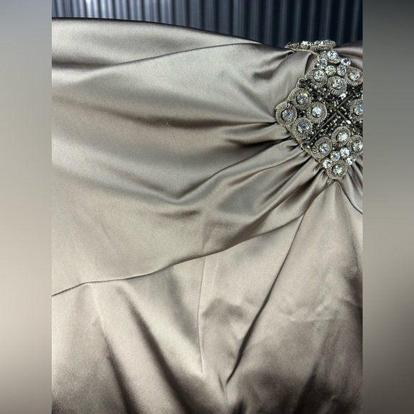 Women’s David Meister Gold Jeweled Acetate Nylon Sleeveless Midi Dress Size 8 - Picture 5 of 9